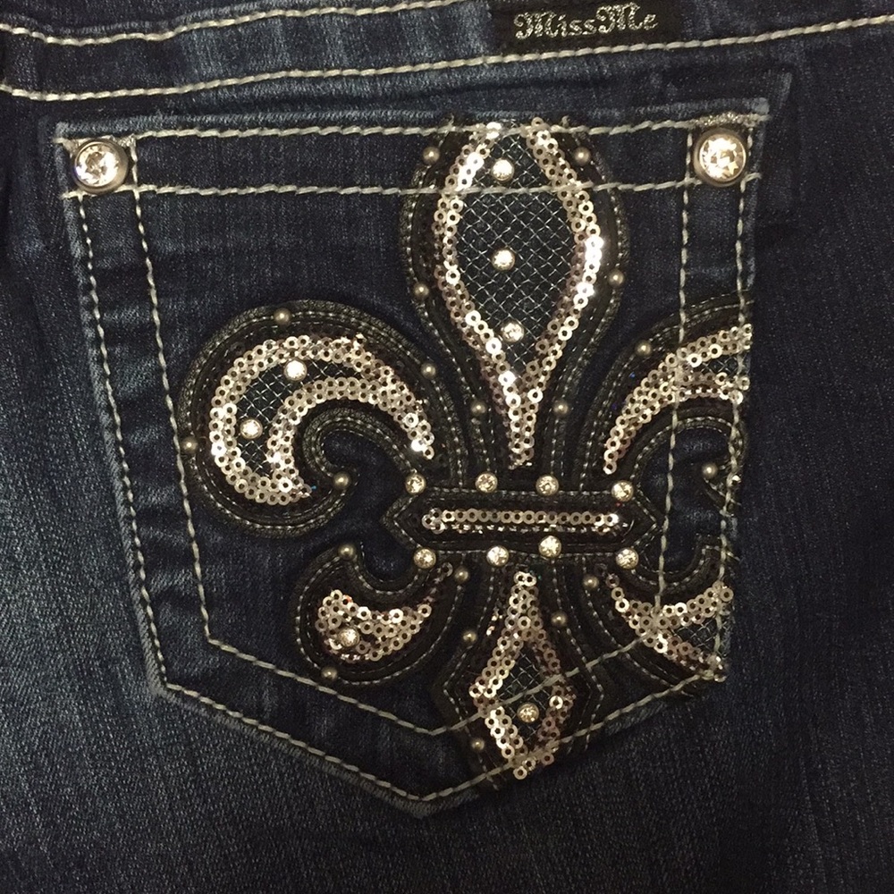 💎 Miss Me Jeans 💎 - Picture 2 of 7